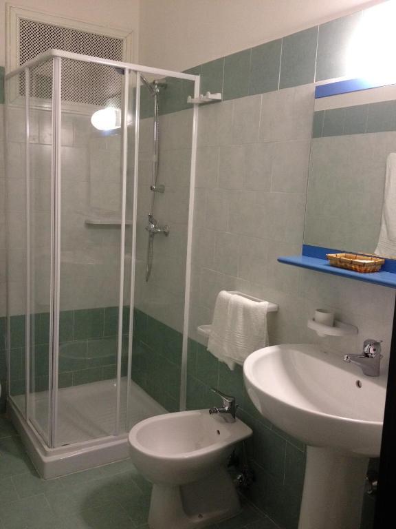Classic Double Room with Balcony,10559261:JPEG